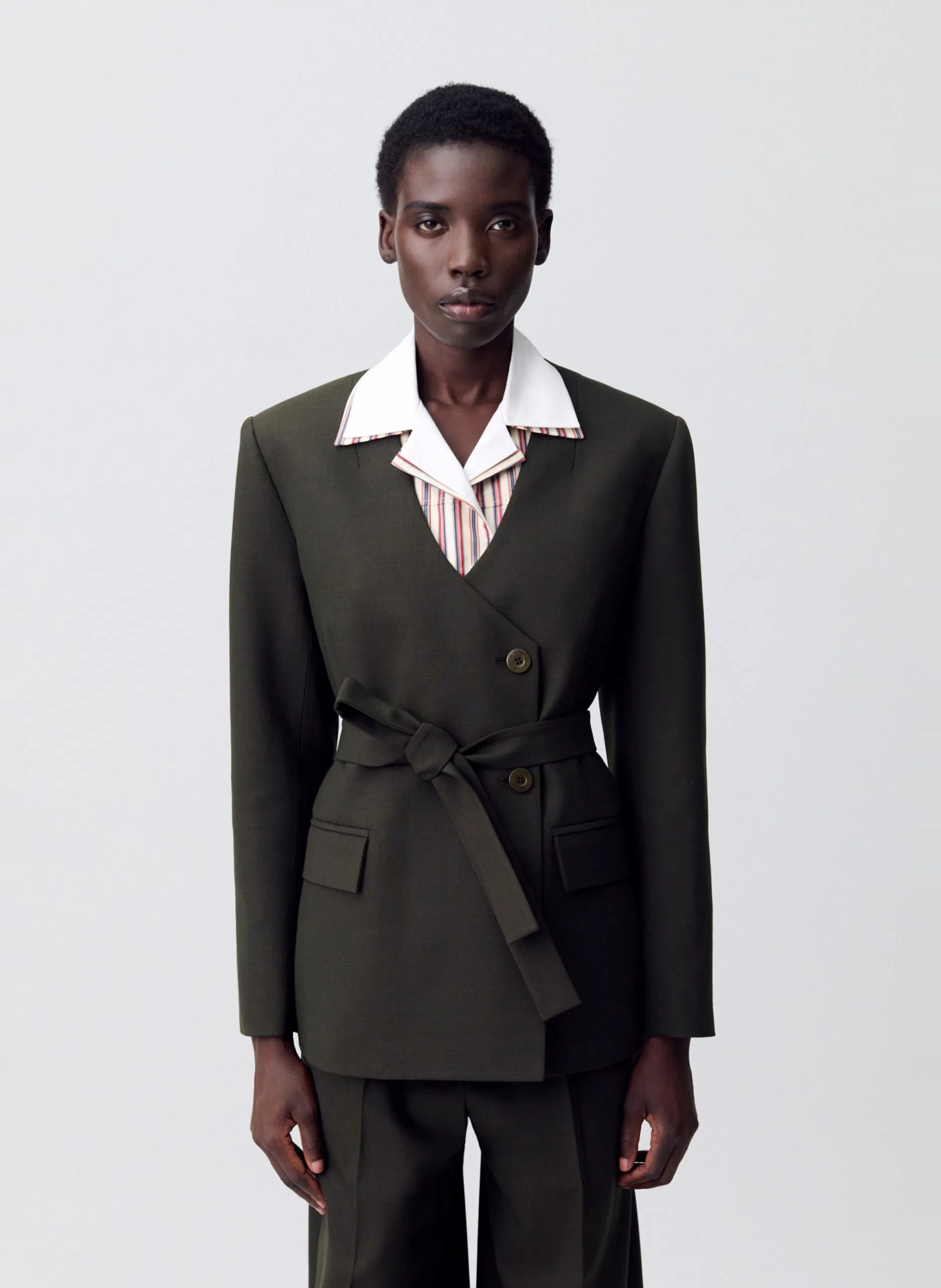 Veste tailleur cintrée unie en laine mélangée Kaki VINNIE