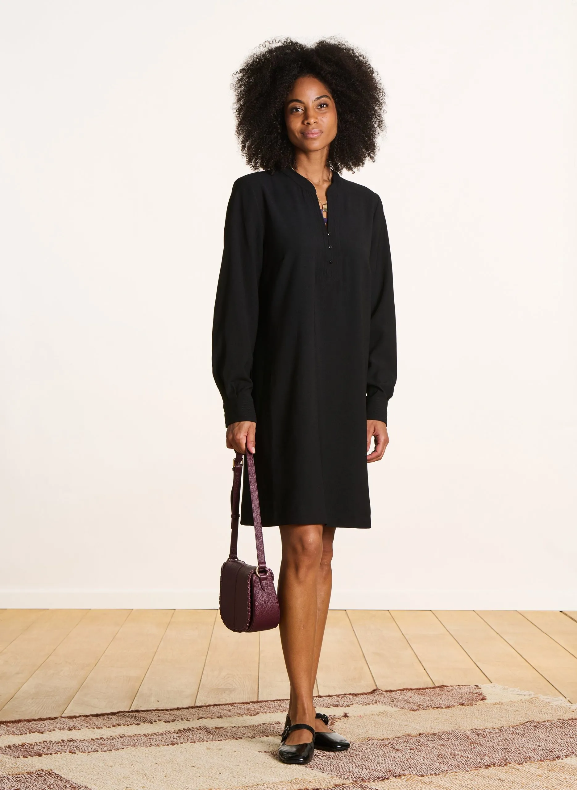 Robe midi à encolure tunisienne Noir