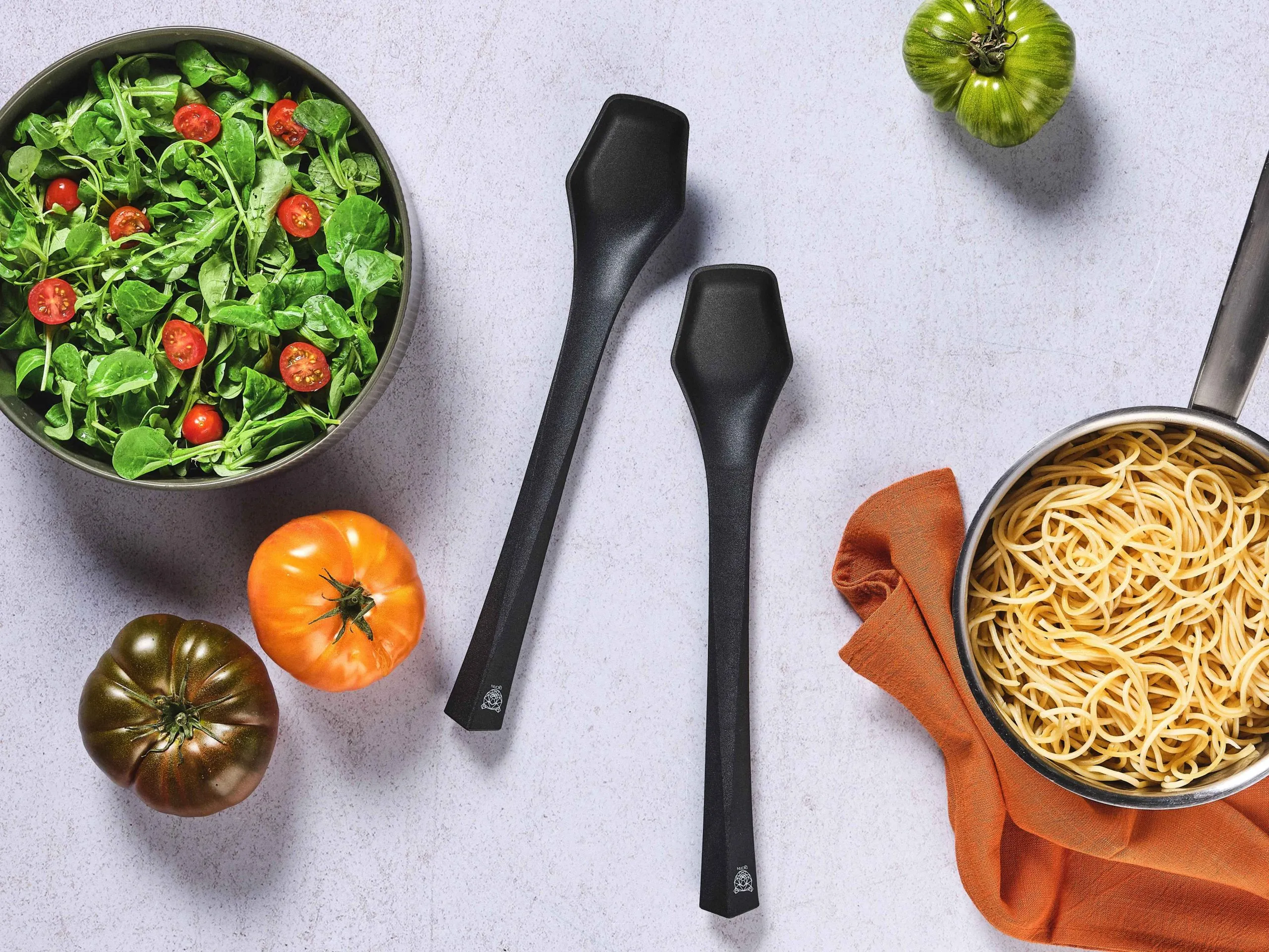 Couverts à salade en thermoplastique jesper Noir