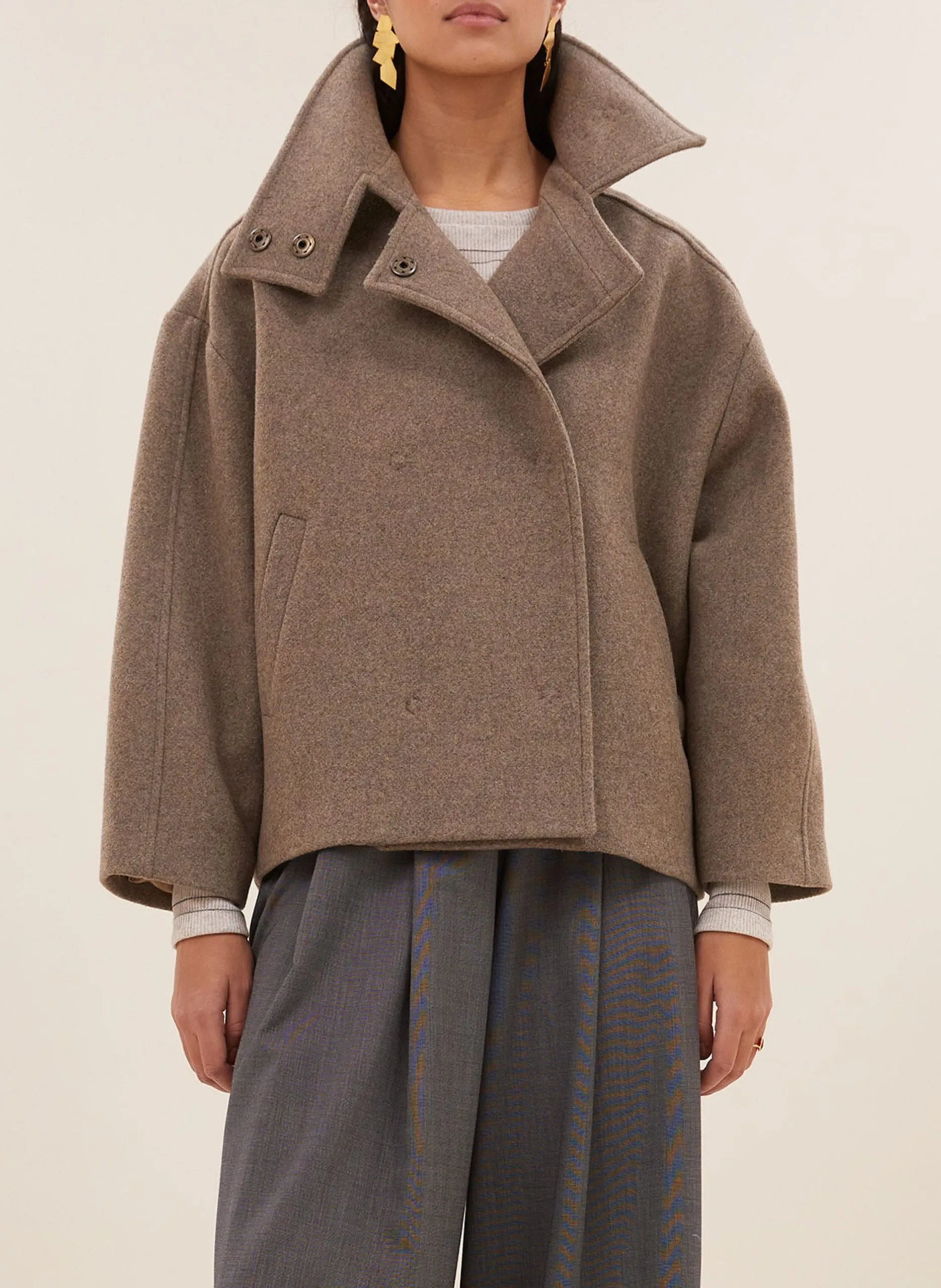 Manteau court oversize uni en laine mélangée Beige RIKA