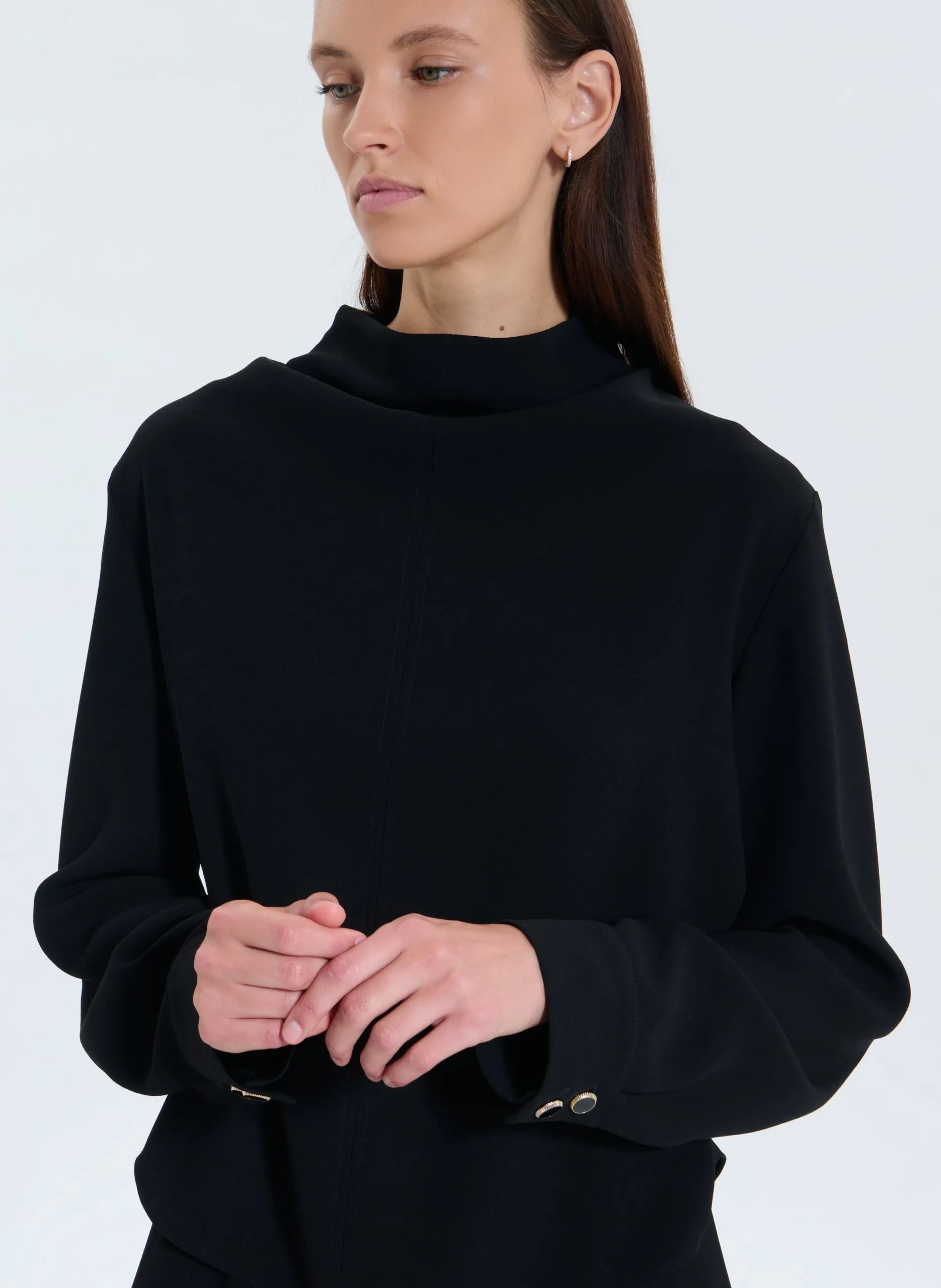 Top droit col montant Noir TARO