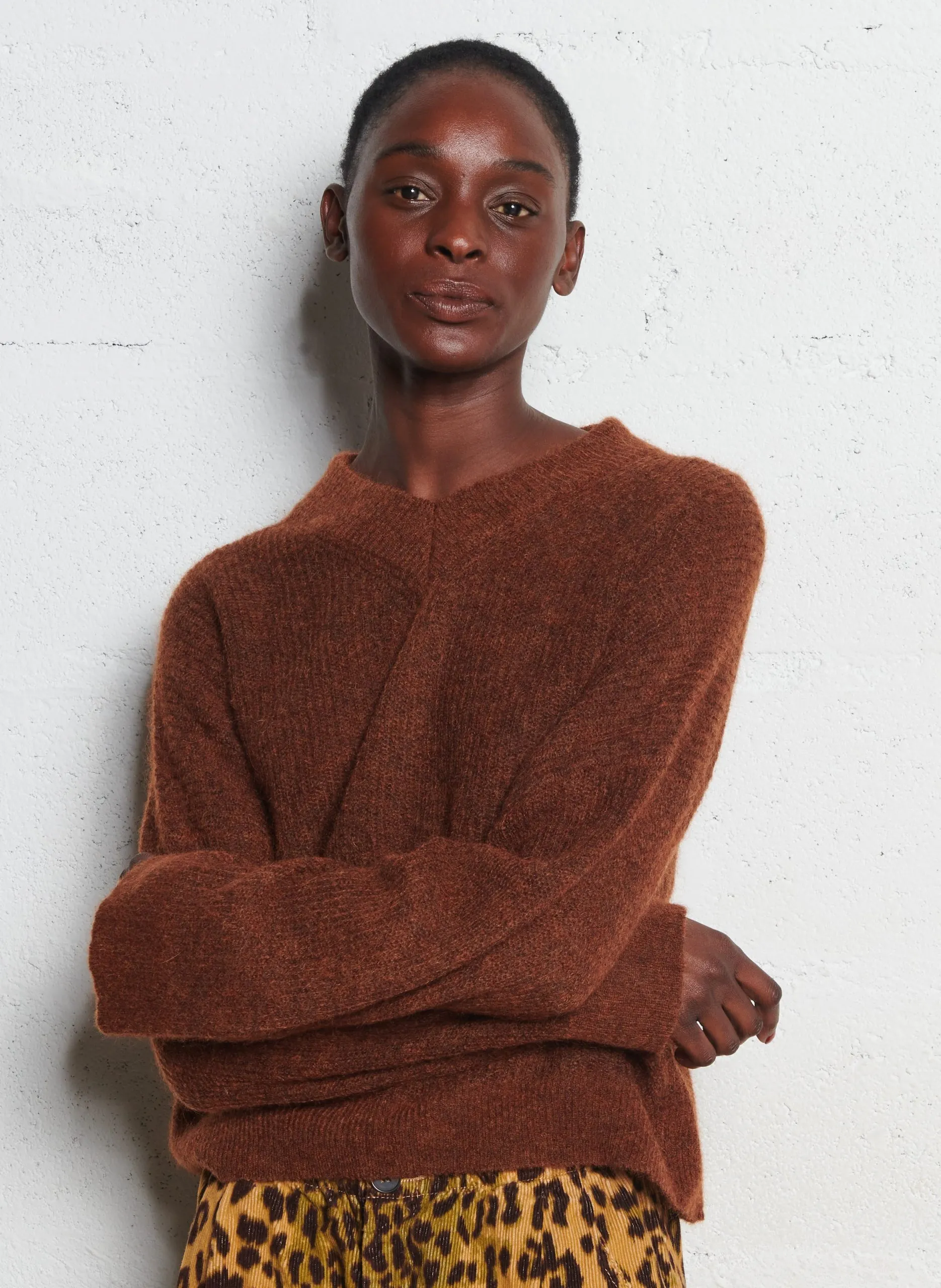 Pull ample col V en mohair mélangé Bleu ARCY