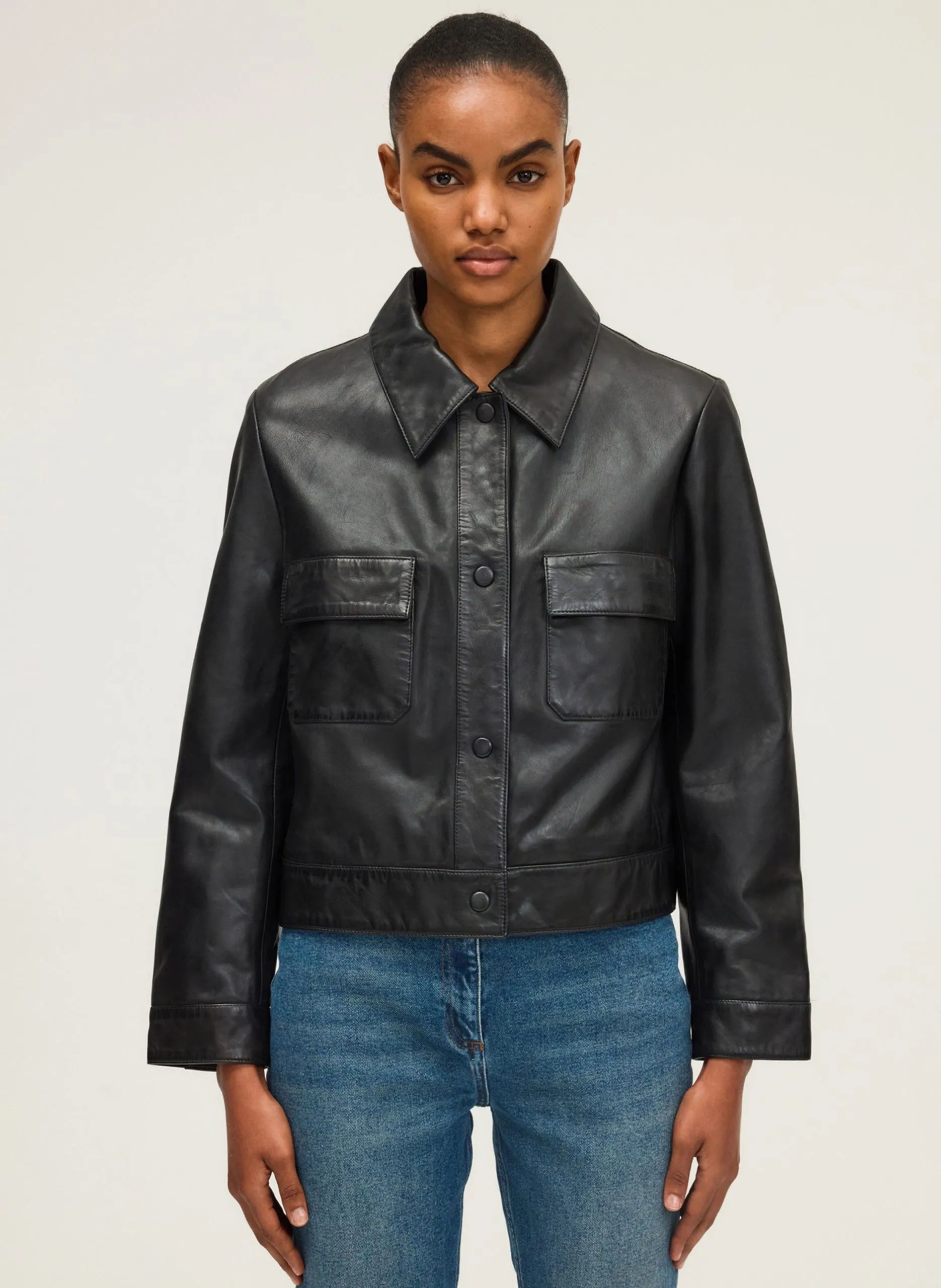 Surchemise droite en cuir Noir NOELLA