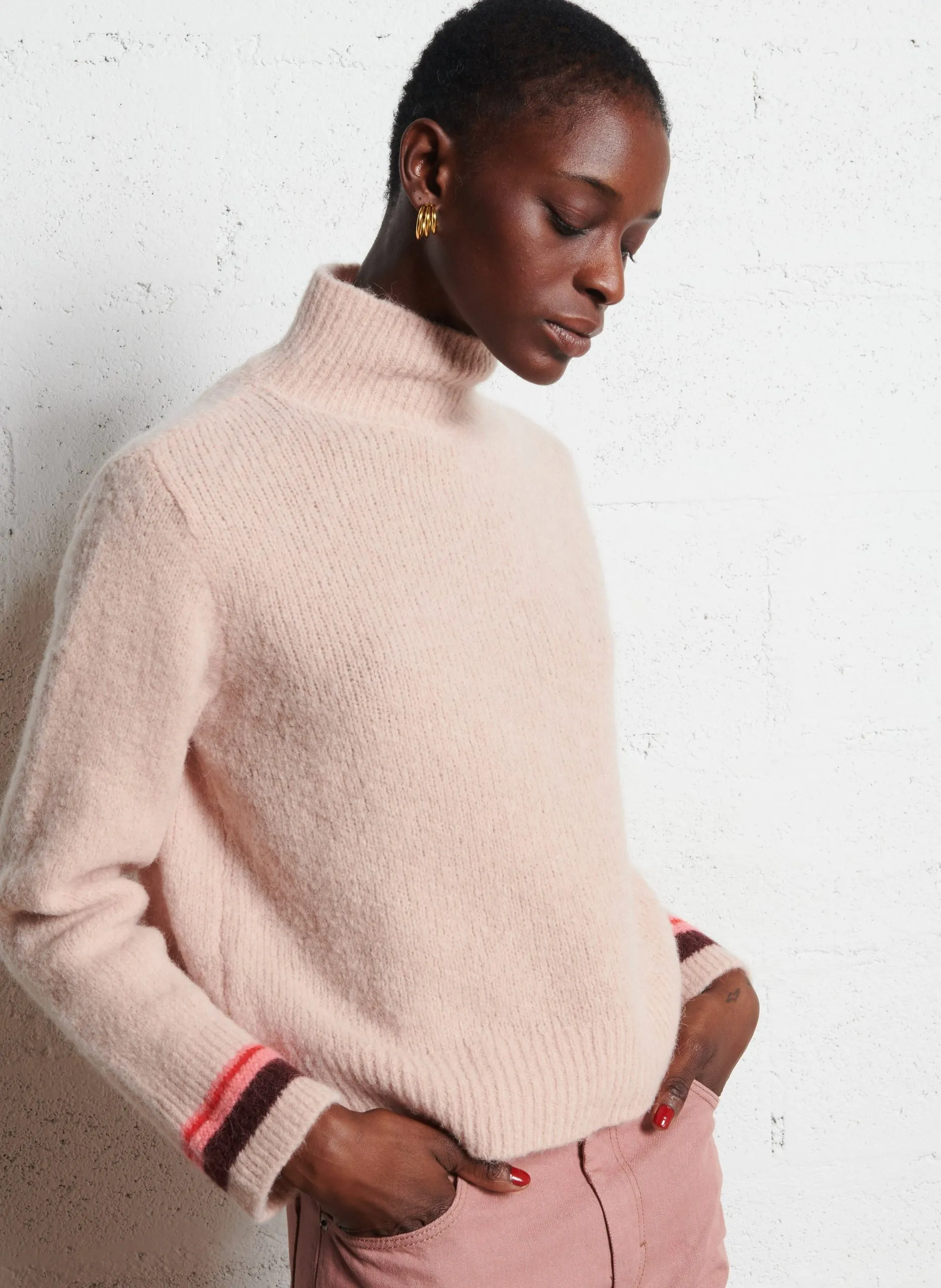 Pull droit col cheminée en laine mélangée Rose BREGANEUR