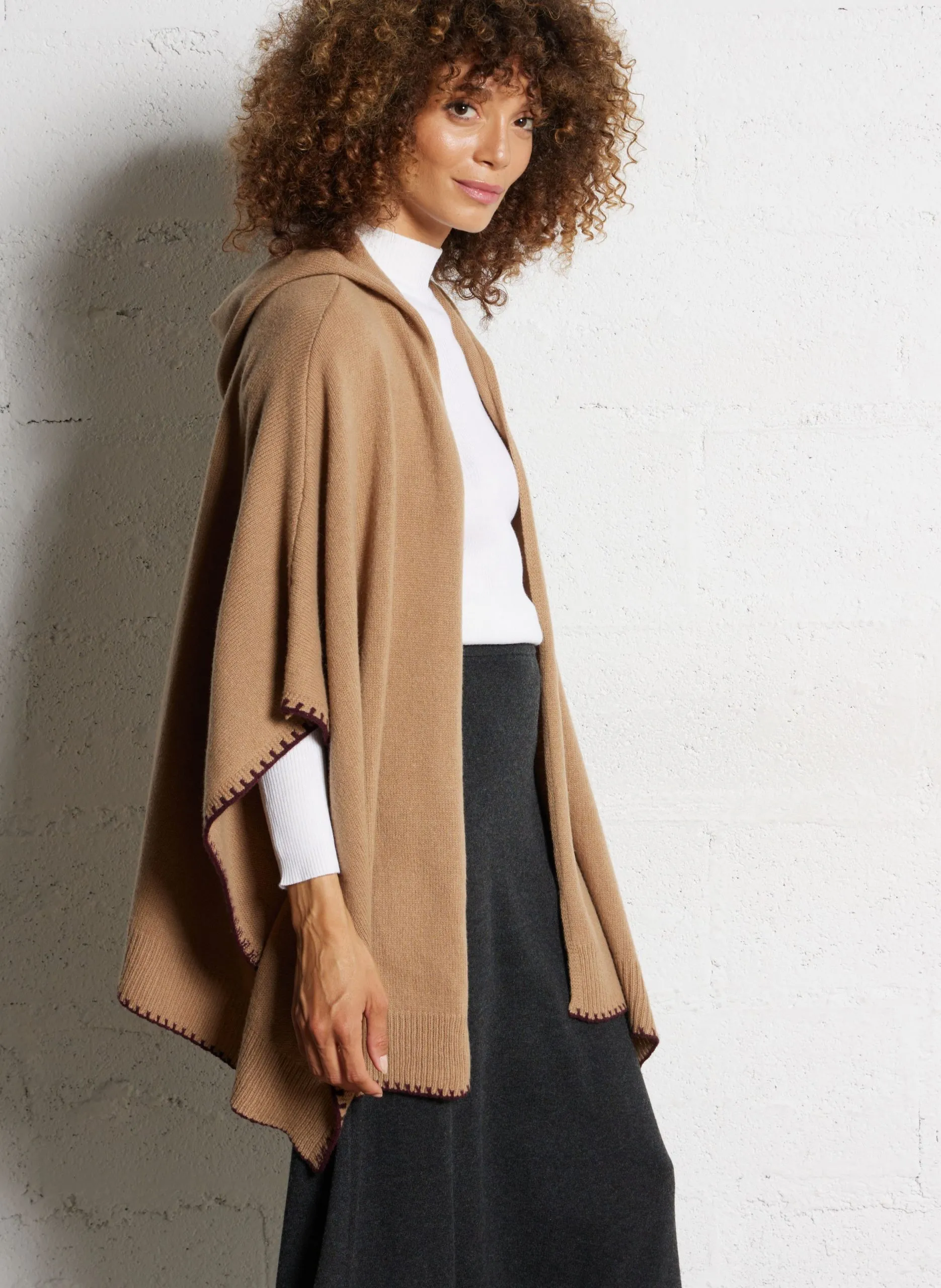 Poncho à capuche en laine mélangée Marron BIXTY