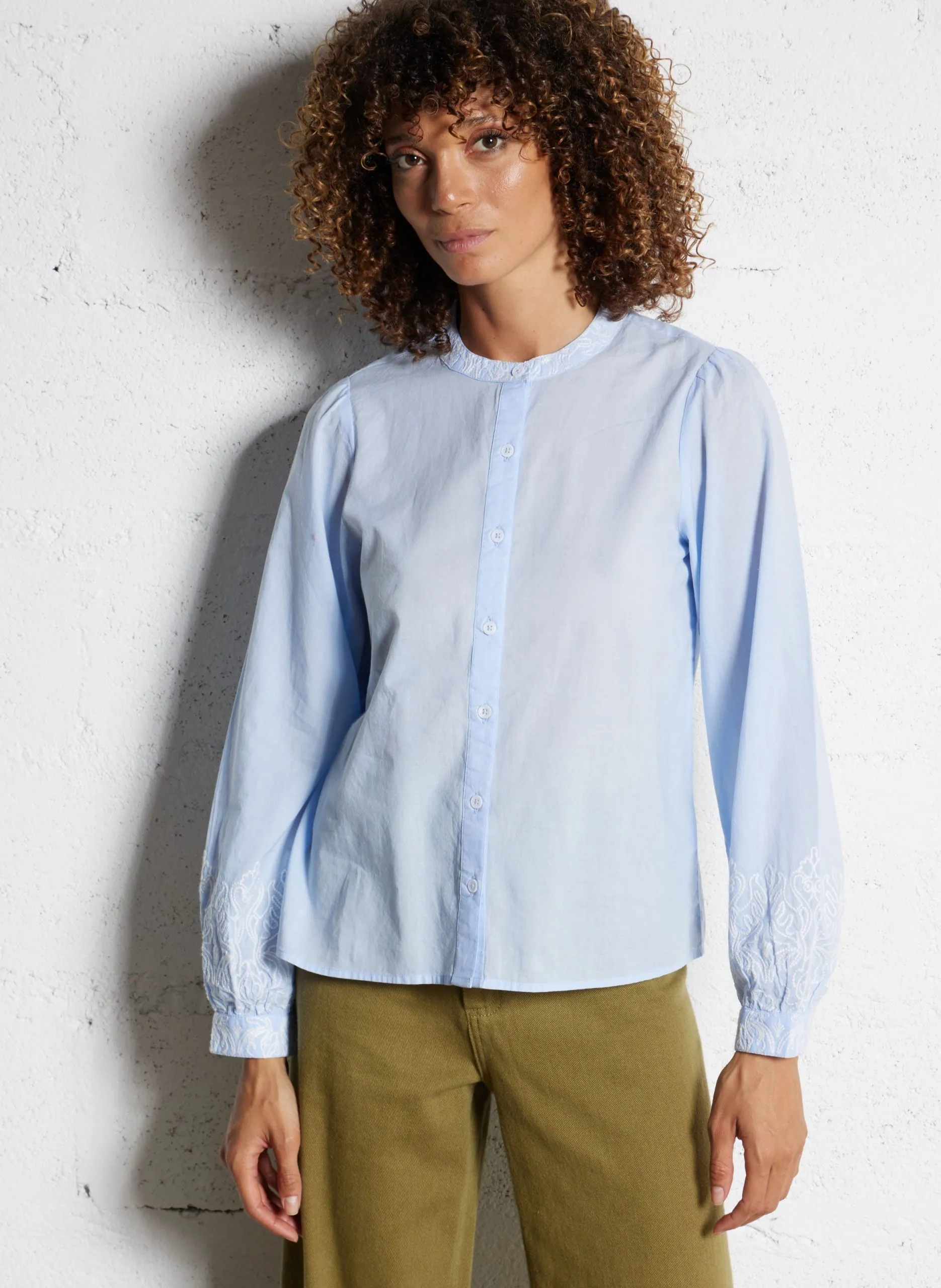 Chemise droite col officier en coton brodé Bleu BLOY
