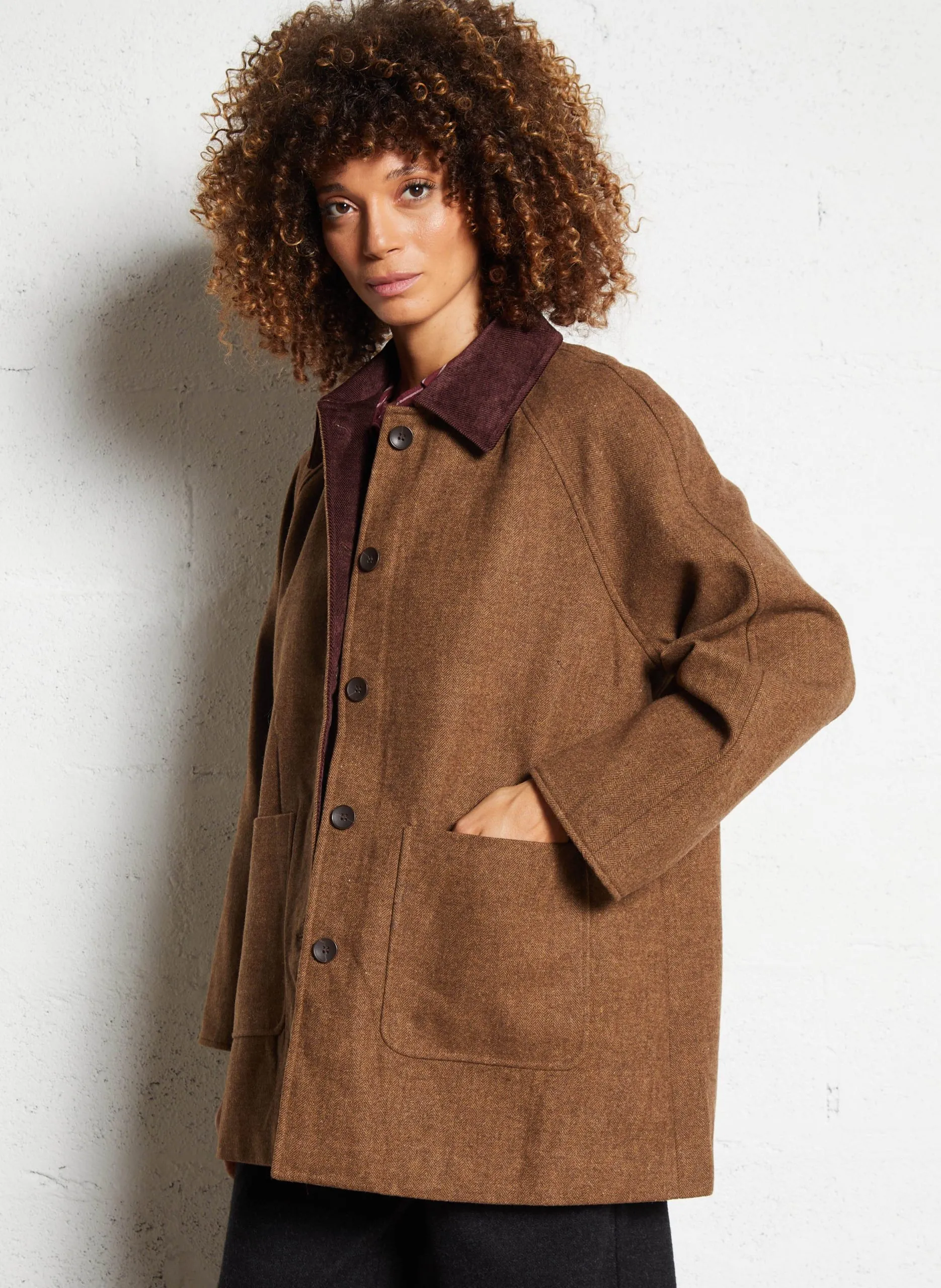 Manteau large boutonné à chevrons Marron
