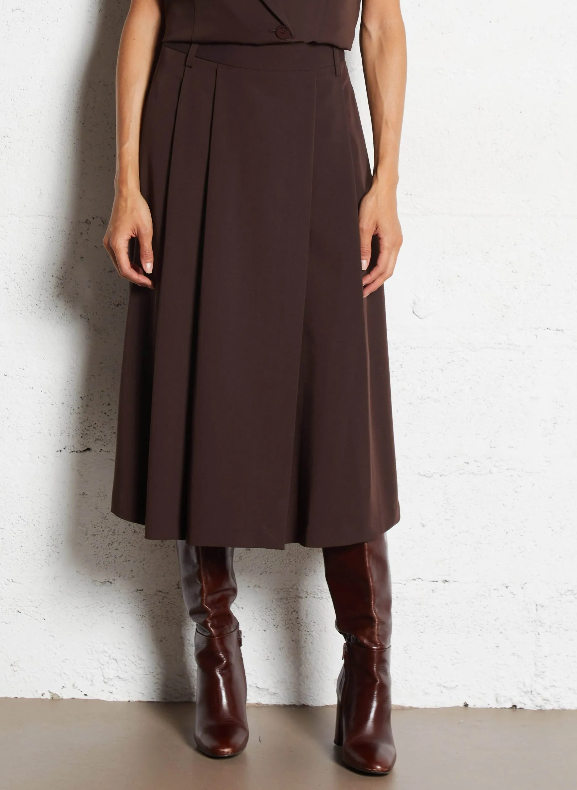 Bermuda jupe culotte à pinces uni Marron