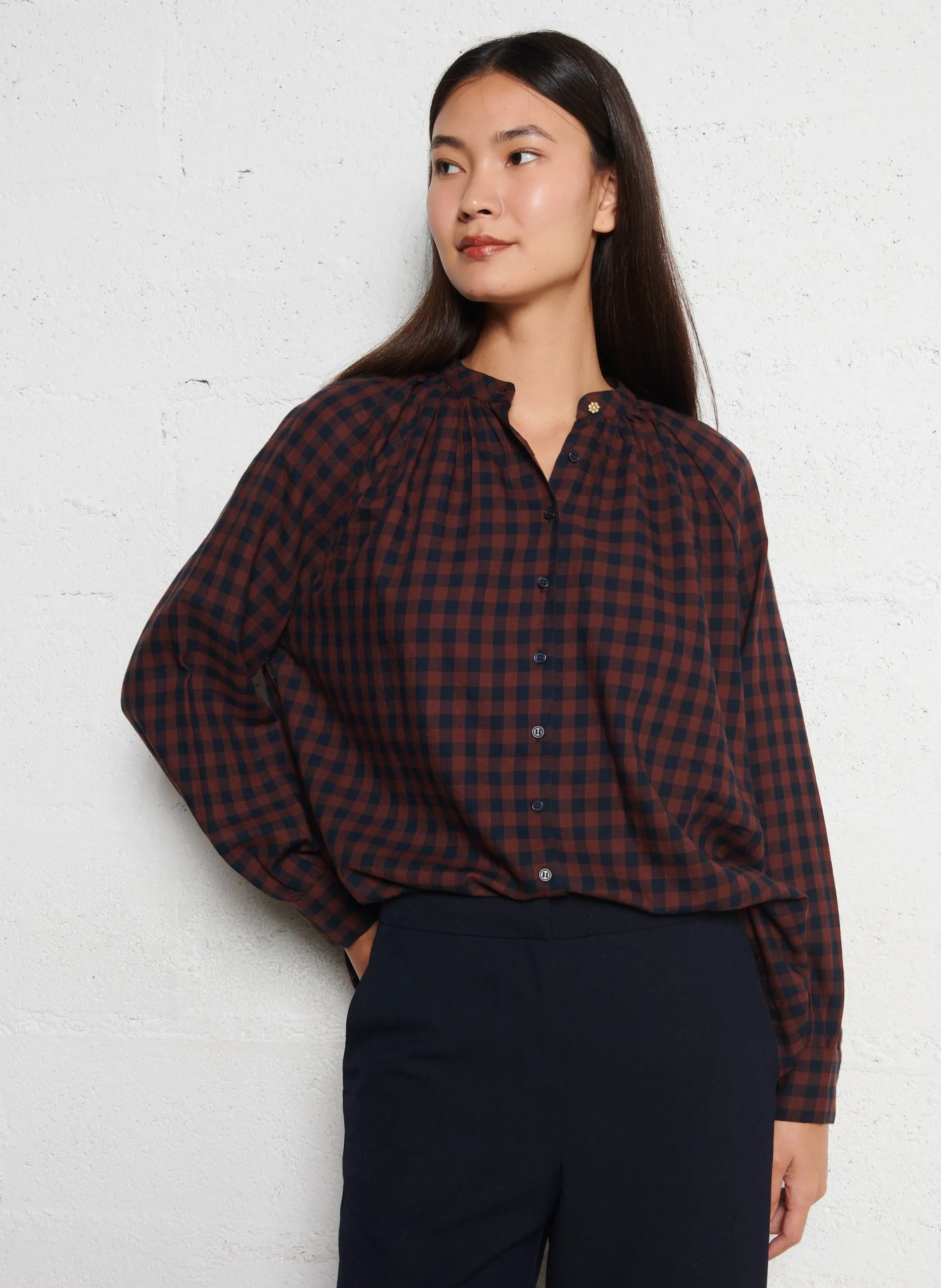 Blouse col mao à carreaux Marron TEA