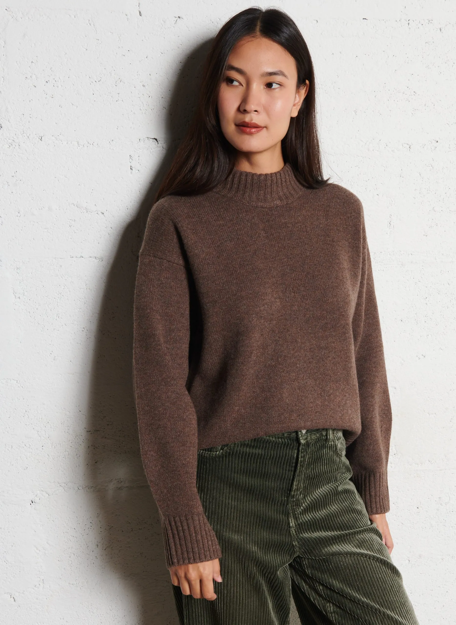 Pull ample col montant en laine mérinos Marron MIMOSA