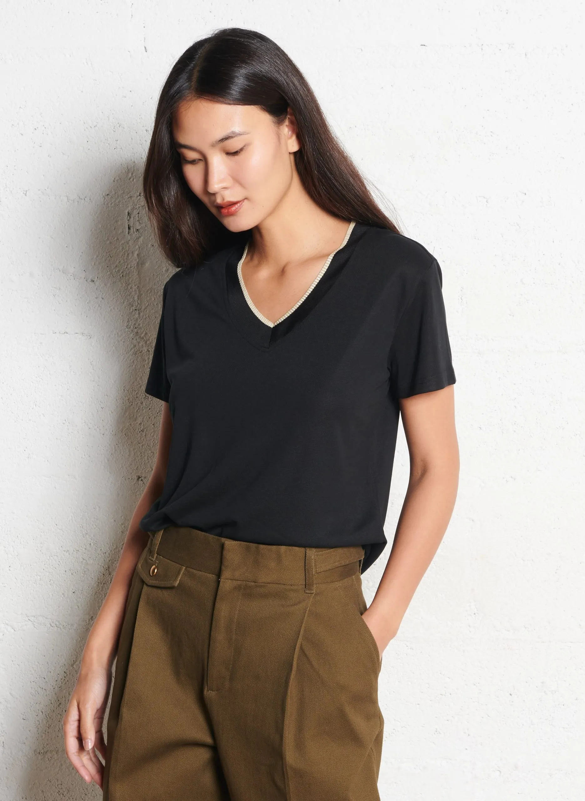 Tee-shirt col V en coton mélangé Noir FUKA