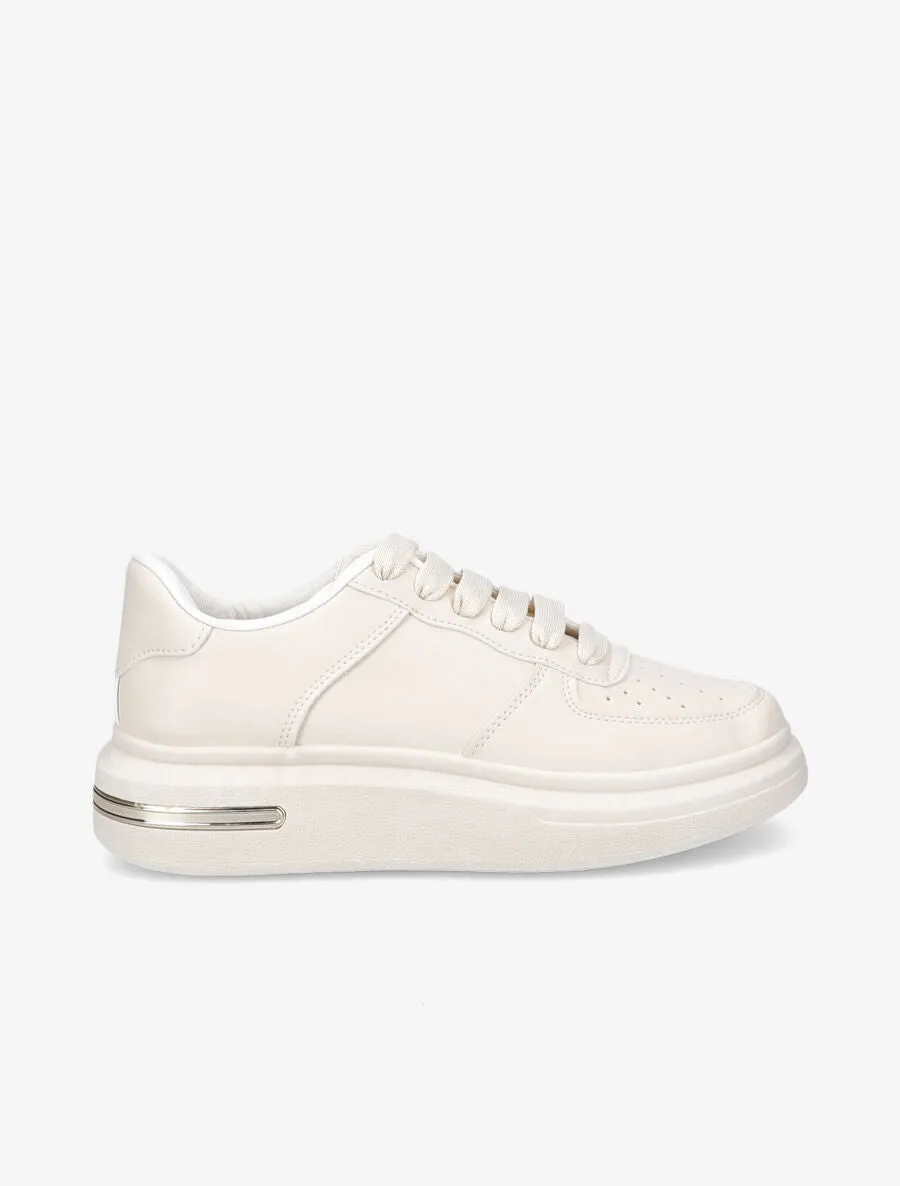 Baskets en simili à semelles détail métallique - Beige