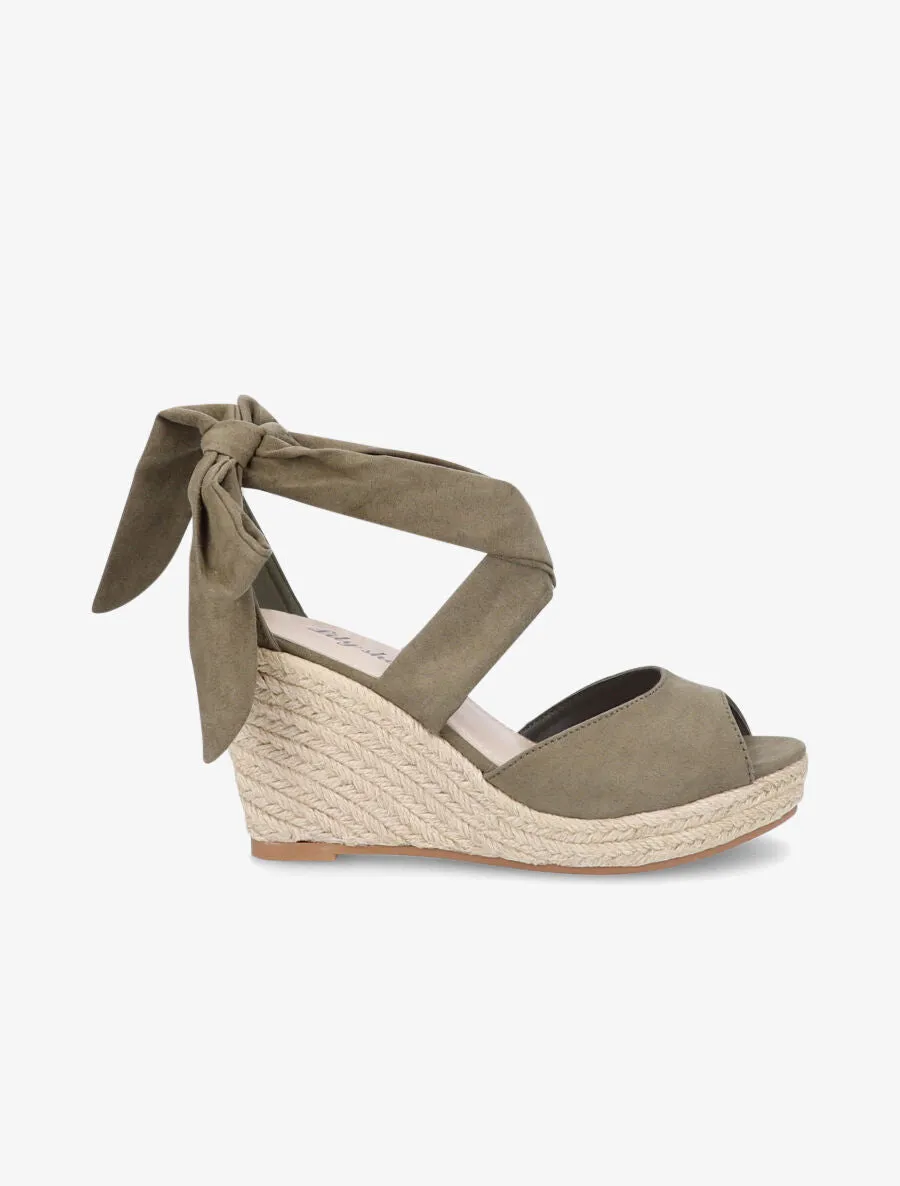 Espadrilles à talons compensés et liens en suédine - Kaki
