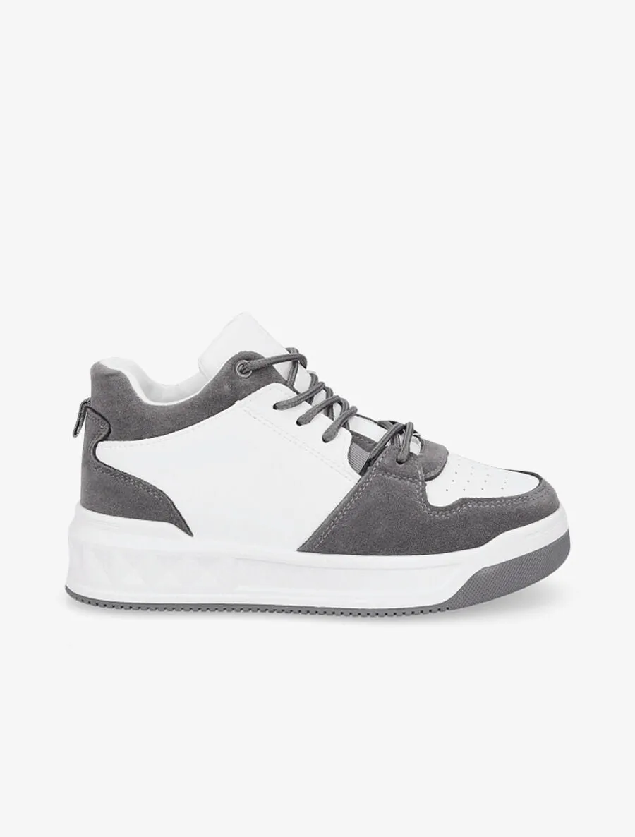 Baskets bicolore en suédine et simili - Gris